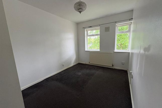 95, Trinity Avenue, Northampton photo 2