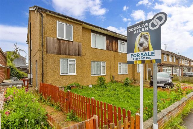 Thumbnail Flat for sale in Brook Drive, Wickford, Essex