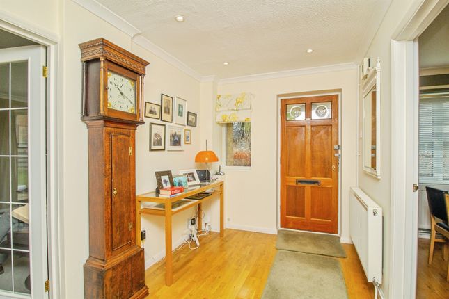 32, Carters Close, Newport Pagnell photo 4