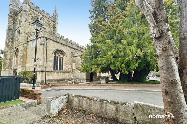 9, Church Square, Hampshire photo 2
