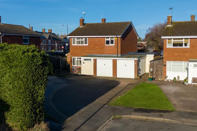 Detached house for sale in Chestnut Close, Waddesdon, Aylesbury
