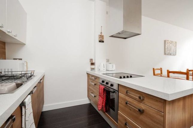 Flat to rent in Commercial Road, Liverpool