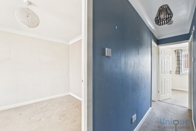 12a, Fairhurst Court, Thornton-Cleveleys photo 2