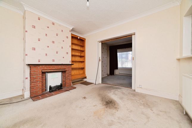 11, Westfield Road, Hull photo 3