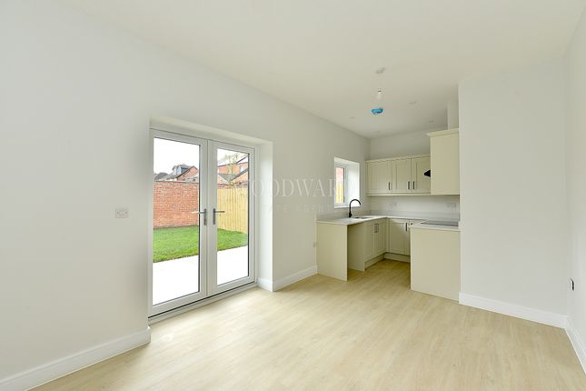 Crumb Cottage, Bakery Close, Ripley photo 2