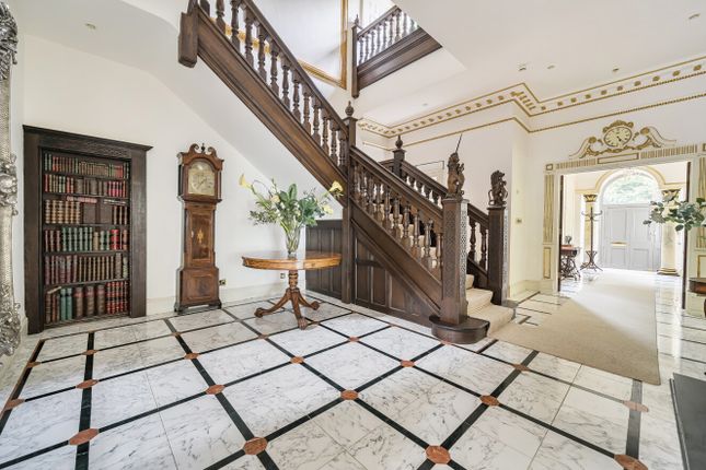 8-bed house on Maywood House,, Maywood Drive, Surrey, £1,800,000