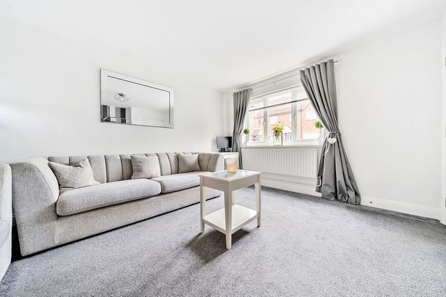 Thumbnail Flat for sale in Scobell Close, Shinfield, Reading
