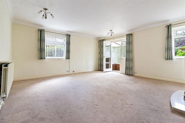9, Southsea Avenue, Worthing photo 4
