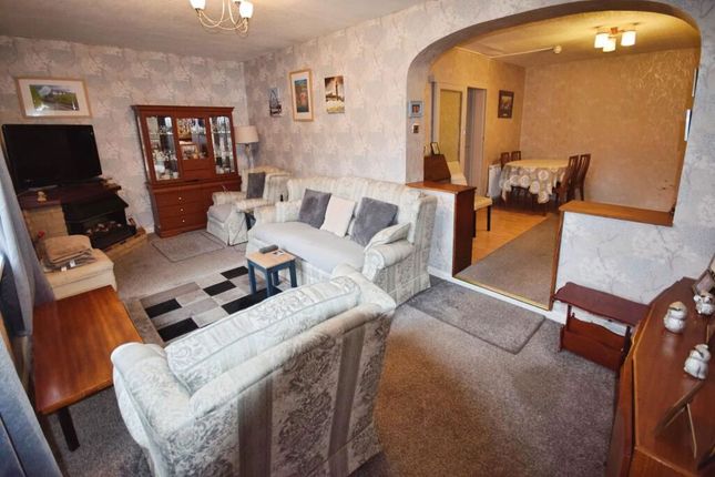 19, Firbeck Avenue, Skegness photo 2