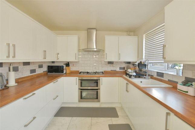53, Viburnum Close, Kent photo 4