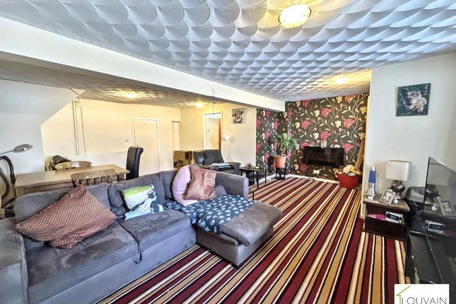 21 Price Street, Tredegar photo 2