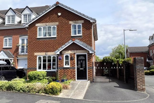 Thumbnail Detached house for sale in Shillingford Road, Farnworth, Bolton