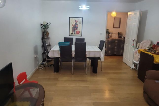 Flat 5, Jeffrey Place, Caversham Road, Reading photo 2