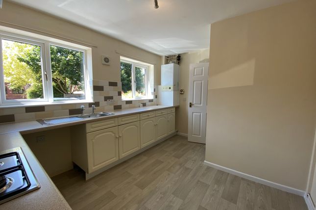 30, Mayfield Mews, Crewe photo 3