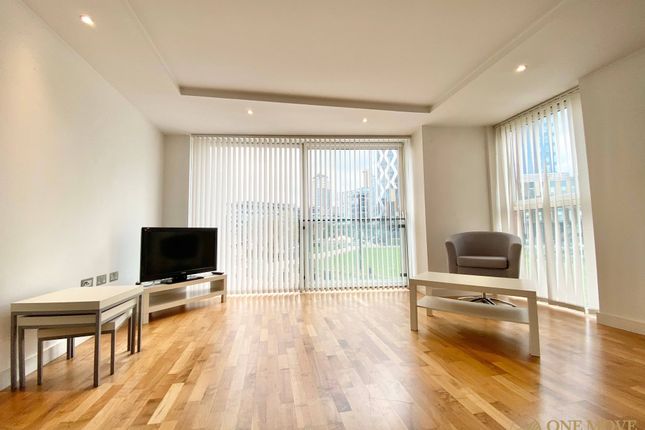 Flat for sale in City Loft, Salford