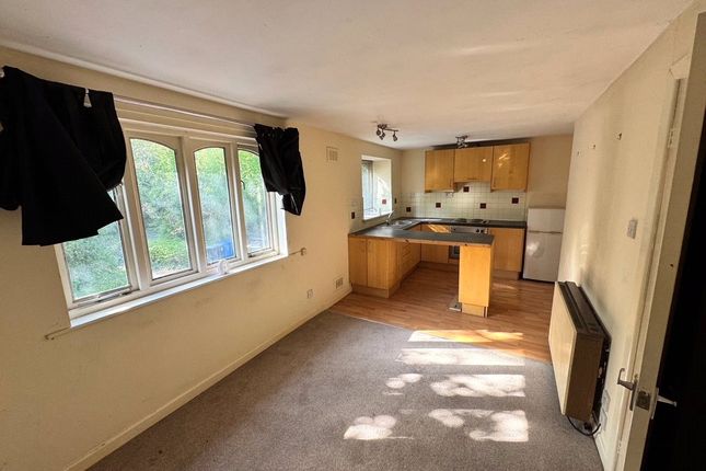 32, Killingworth Lane, Warrington photo 2