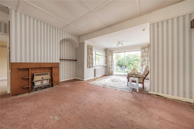 Colne Avenue, West Drayton photo 3