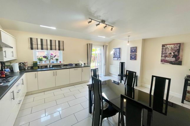 2, Littlecote Grove, Peterborough photo 2