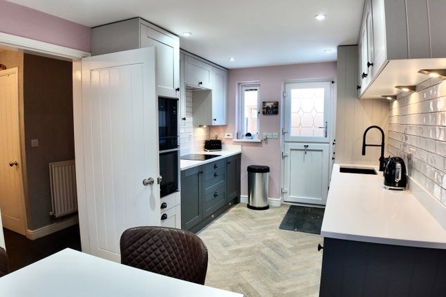 4, Clos Gwaith Dur, Ebbw Vale photo 3