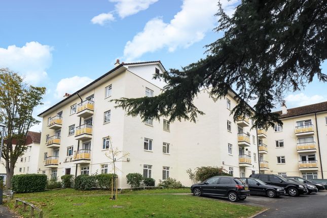 Flat to rent in Kingsnympton Park, Kingston Upon Thames