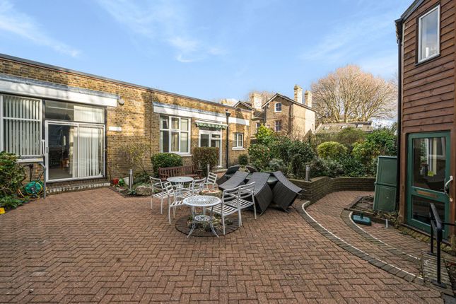 Flat for sale in Cambridge Road, Southend-On-Sea
