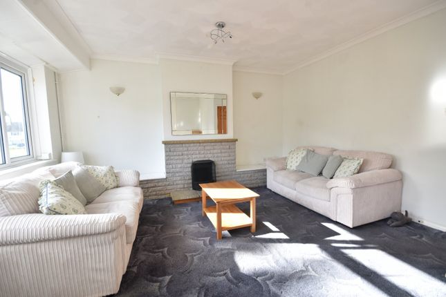 9, Meadowcroft Close, Surrey photo 4