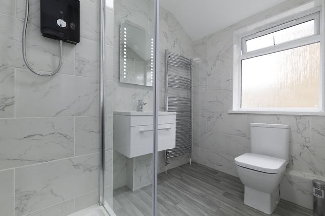 18 Howe Street, Derby photo 5