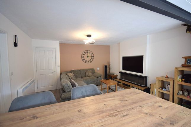 13, Cedar Way, Bideford photo 4