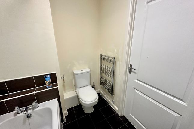 Flat for sale in Broad Gauge Way, Wolverhampton