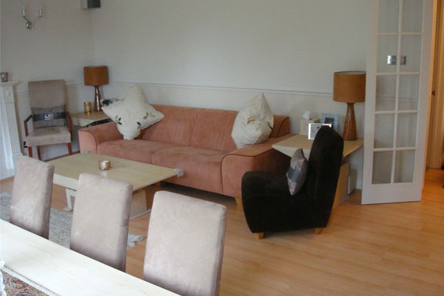 7, Brinkworth Place, Old Windsor photo 4