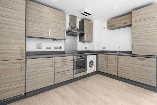 Flat 2, Hitchcock House, 194, Pitfield Street, London photo 4