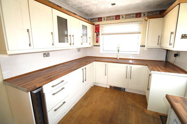 20, Heol Croesty, Bridgend photo 2