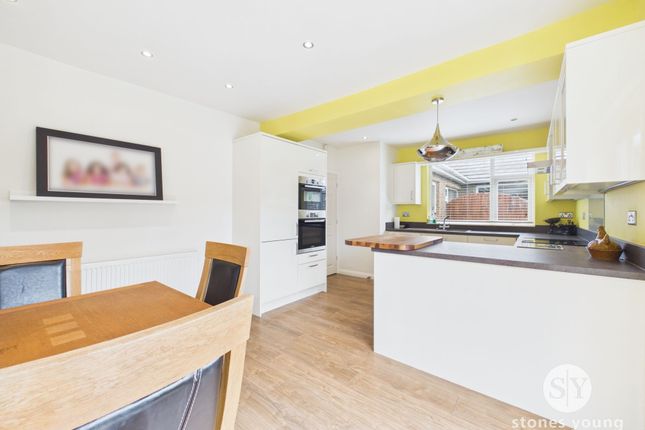 30 Grasmere Avenue, Blackburn photo 3