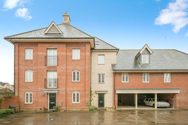Thumbnail Town house for sale in Riverside Place, Colchester, Essex