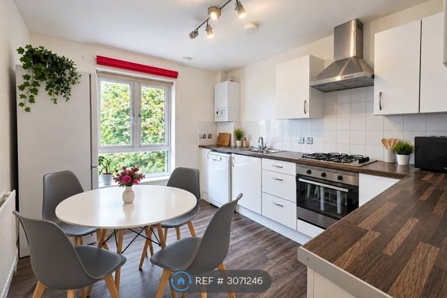 Claremont Grove, London photo 4