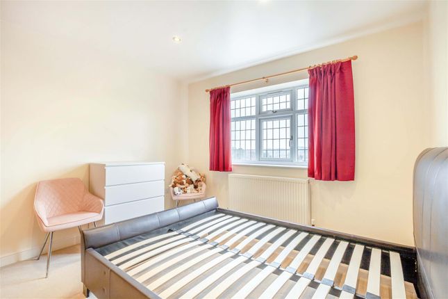 8640488-Interior27.Jpg