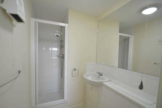 Flat 99, Hudson House,, Station Approach, Surrey photo 5