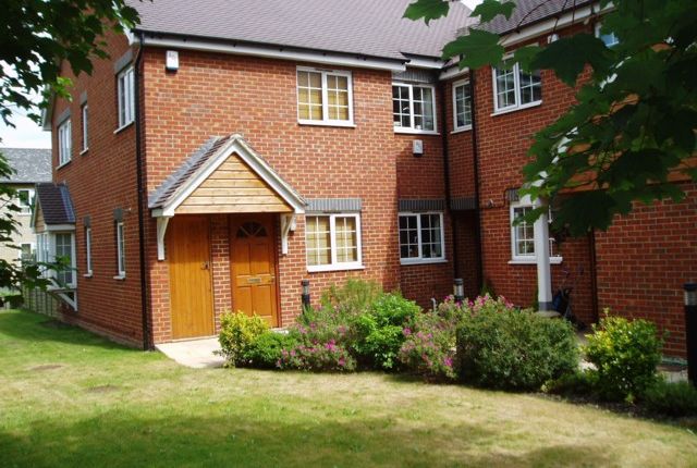 Thumbnail Terraced house to rent in Canal Bank Mews, Horsell, Woking