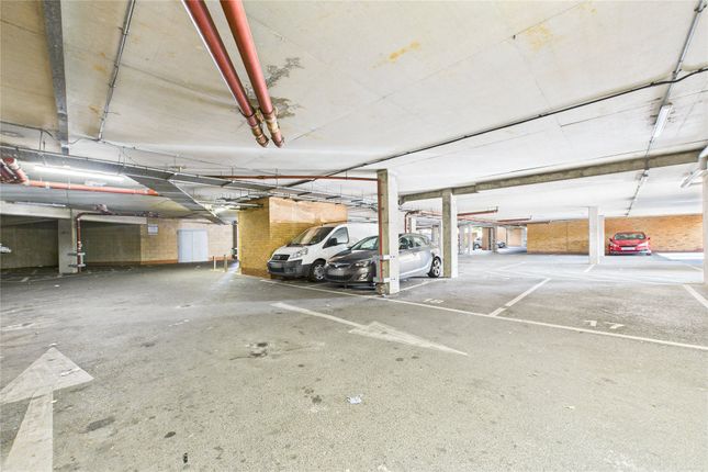 Flat 46, Quadrivium Point,, Tuns Lane, Slough photo 4