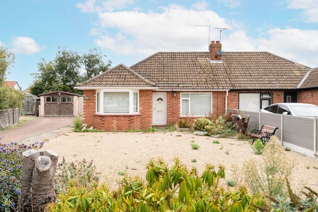 2-bed bungalow on 105 Lone Barn Road, Norwich, £250,000