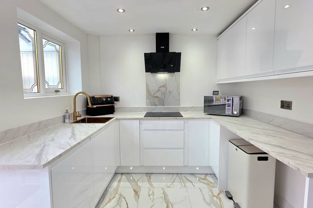59 Coniston Drive, Rotherham photo 2
