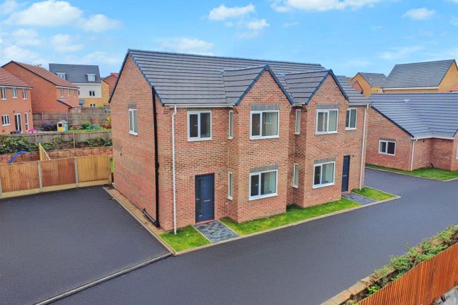 3-bed other on 3, Scot Grave Lane, Nottingham, £280,000