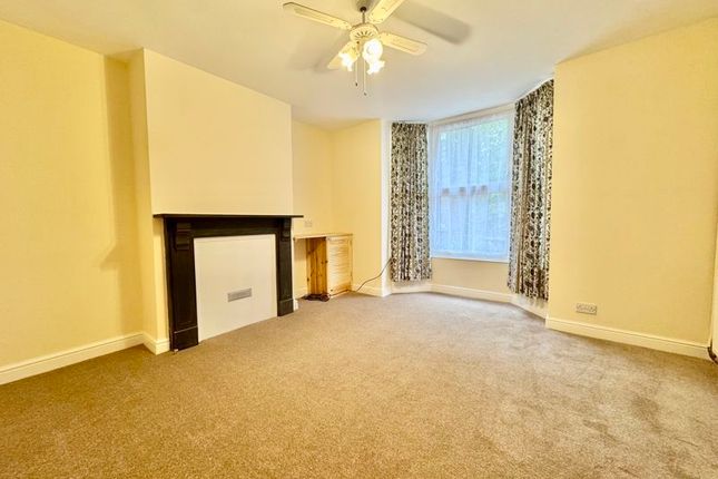 7, Eastfield Road, Louth photo 2