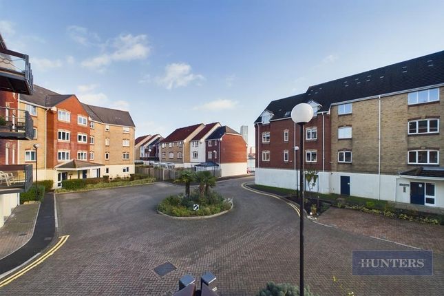 Flat for sale in Pacific Close, Southampton