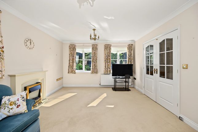 3, Thurlaston Drive, Cawston photo 4