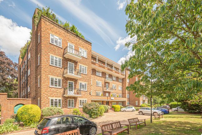 Thumbnail Flat for sale in Mulberry Close, Hendon, London