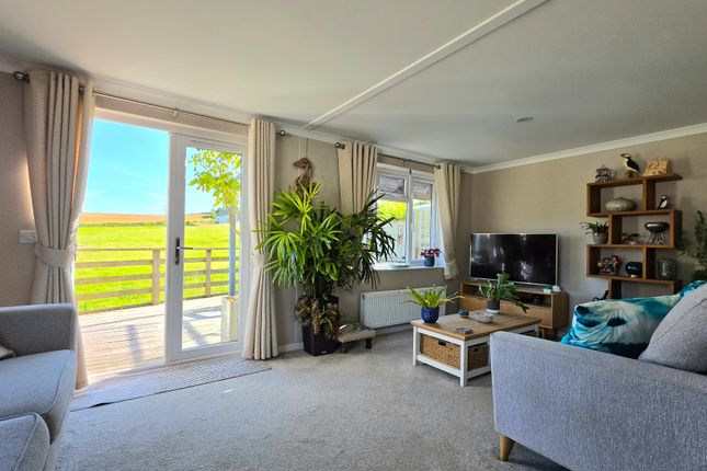 3 Meadow View, -, Plymouth photo 3