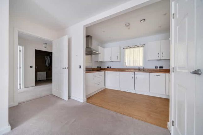 Tamar Court Tamar Road, Weston super Mare photo 3