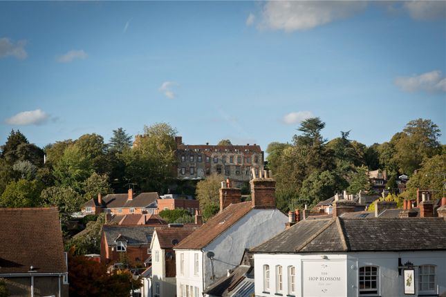 2 Harts Yard,, Harts Yard, Farnham photo 4