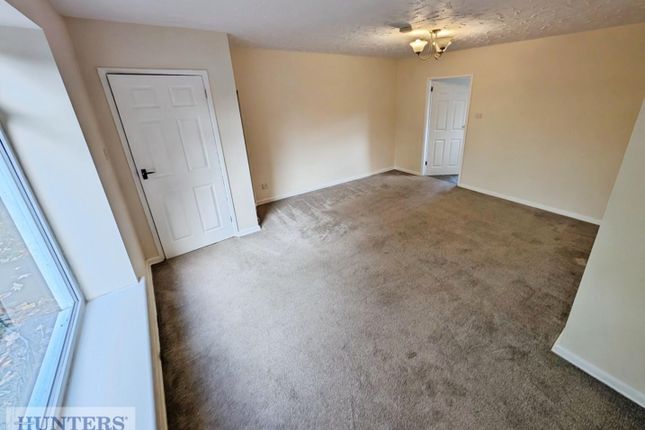 Manor Way, Peterlee photo 4